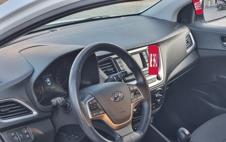 Hyundai Solaris II рестайлинг, 2019 год, 1 310 000 рублей, 10 фотография