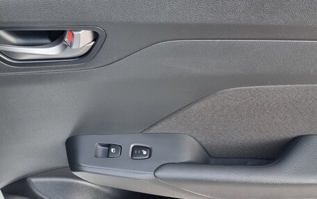 Hyundai Solaris II рестайлинг, 2019 год, 1 310 000 рублей, 21 фотография