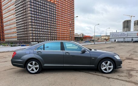 Mercedes-Benz S-Класс, 2012 год, 1 950 000 рублей, 4 фотография
