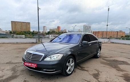 Mercedes-Benz S-Класс, 2012 год, 1 950 000 рублей, 2 фотография