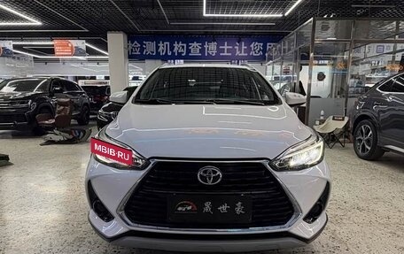 Toyota Yaris XP150 рестайлинг, 2022 год, 949 400 рублей, 1 фотография