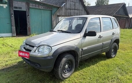 Chevrolet Niva I рестайлинг, 2011 год, 555 000 рублей, 7 фотография