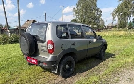 Chevrolet Niva I рестайлинг, 2011 год, 555 000 рублей, 4 фотография