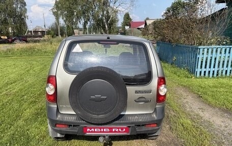 Chevrolet Niva I рестайлинг, 2011 год, 555 000 рублей, 5 фотография