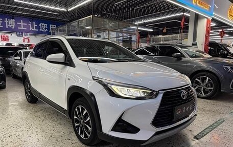 Toyota Yaris XP150 рестайлинг, 2022 год, 949 400 рублей, 2 фотография
