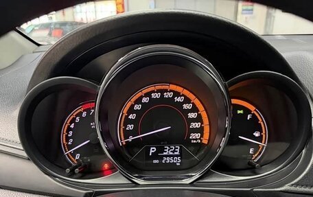 Toyota Yaris XP150 рестайлинг, 2022 год, 949 400 рублей, 12 фотография