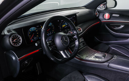 Mercedes-Benz E-Класс, 2020 год, 4 090 000 рублей, 15 фотография