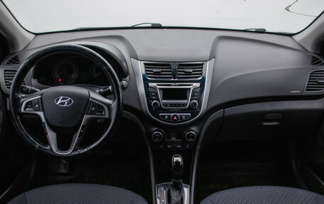 Hyundai Solaris II рестайлинг, 2016 год, 1 000 000 рублей, 13 фотография