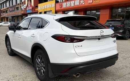 Mazda CX-4, 2022 год, 1 733 000 рублей, 4 фотография