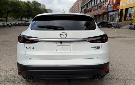 Mazda CX-4, 2022 год, 1 733 000 рублей, 5 фотография