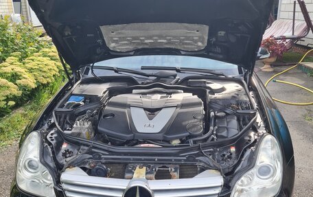 Mercedes-Benz CLS, 2005 год, 1 599 000 рублей, 10 фотография
