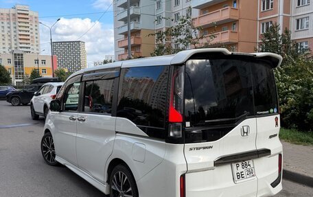 Honda Stepwgn IV, 2015 год, 1 720 000 рублей, 5 фотография