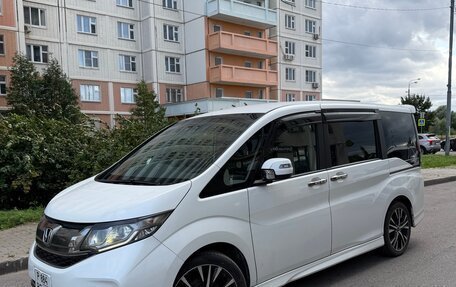 Honda Stepwgn IV, 2015 год, 1 720 000 рублей, 4 фотография