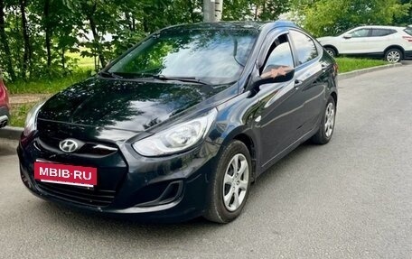 Hyundai Solaris II рестайлинг, 2014 год, 740 000 рублей, 3 фотография