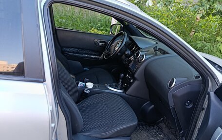 Nissan Qashqai, 2009 год, 750 000 рублей, 3 фотография