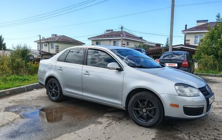 Volkswagen Jetta VI, 2009 год, 1 150 000 рублей, 2 фотография