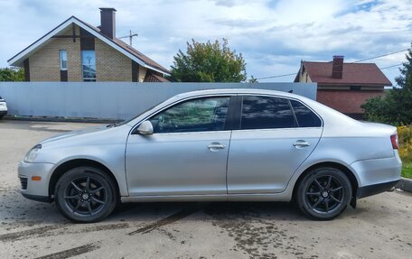 Volkswagen Jetta VI, 2009 год, 1 150 000 рублей, 3 фотография
