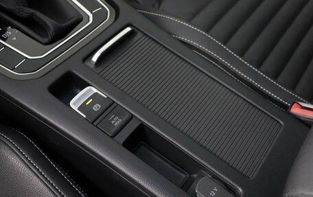 Volkswagen Passat B8 рестайлинг, 2019 год, 2 065 200 рублей, 20 фотография