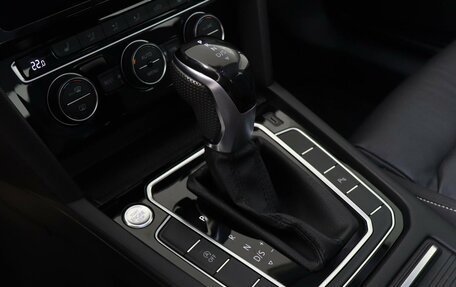Volkswagen Passat B8 рестайлинг, 2019 год, 2 065 200 рублей, 19 фотография