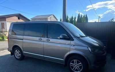 Volkswagen Caravelle T6 рестайлинг, 2017 год, 3 350 000 рублей, 1 фотография