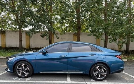 Hyundai Elantra, 2022 год, 1 233 000 рублей, 5 фотография