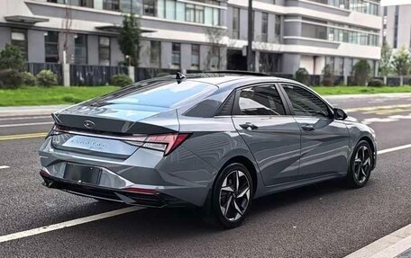 Hyundai Elantra, 2022 год, 1 400 000 рублей, 4 фотография