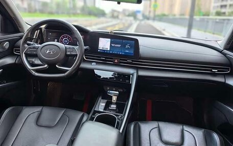 Hyundai Elantra, 2022 год, 1 400 000 рублей, 8 фотография