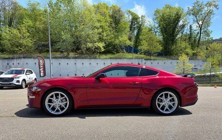Ford Mustang VI рестайлинг, 2021 год, 3 900 000 рублей, 6 фотография