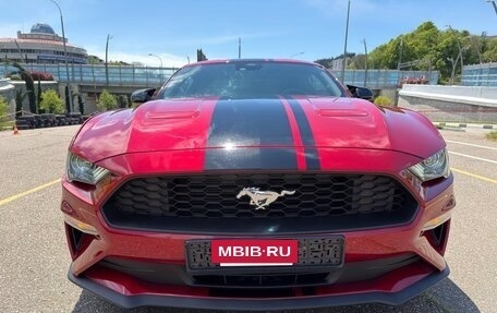 Ford Mustang VI рестайлинг, 2021 год, 3 900 000 рублей, 8 фотография