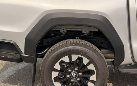 Toyota Hilux, 2026 год, 9 000 000 рублей, 7 фотография