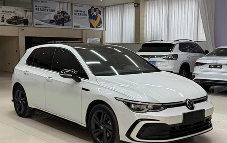 Volkswagen Golf VIII, 2022 год, 2 080 008 рублей, 3 фотография