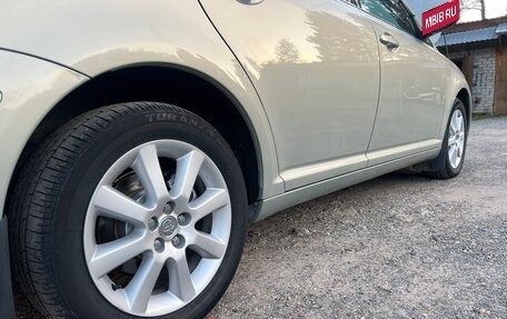 Toyota Avensis III рестайлинг, 2007 год, 1 530 000 рублей, 24 фотография