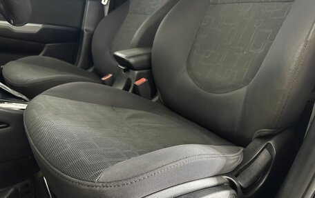 KIA Rio III рестайлинг, 2015 год, 920 000 рублей, 10 фотография
