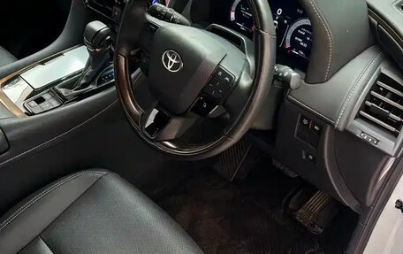Toyota Alphard, 2025 год, 8 030 000 рублей, 16 фотография