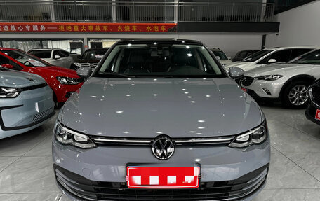 Volkswagen Golf VIII, 2022 год, 1 736 009 рублей, 2 фотография