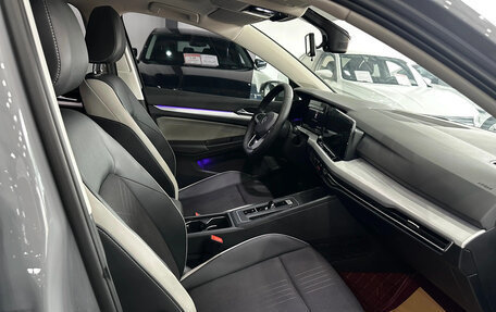 Volkswagen Golf VIII, 2022 год, 1 736 009 рублей, 6 фотография