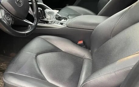 Toyota Camry, 2021 год, 2 500 000 рублей, 6 фотография