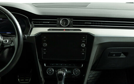 Volkswagen Passat B8 рестайлинг, 2019 год, 2 549 700 рублей, 14 фотография