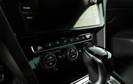 Volkswagen Passat B8 рестайлинг, 2019 год, 2 549 700 рублей, 19 фотография