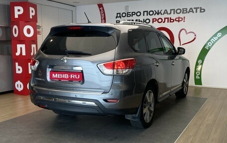 Nissan Pathfinder, 2016 год, 1 700 000 рублей, 4 фотография