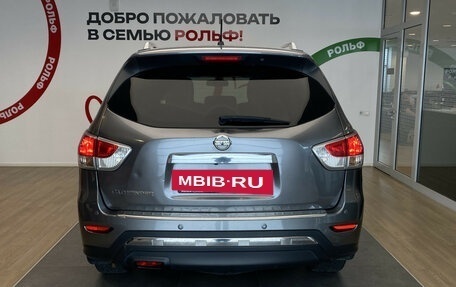 Nissan Pathfinder, 2016 год, 1 700 000 рублей, 5 фотография