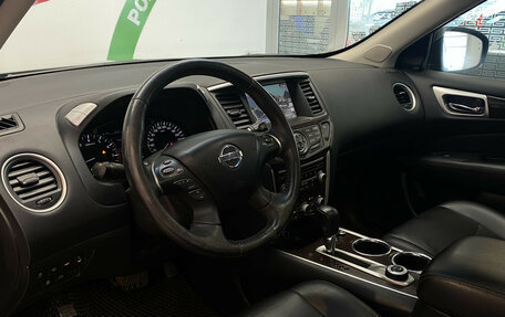 Nissan Pathfinder, 2016 год, 1 700 000 рублей, 16 фотография