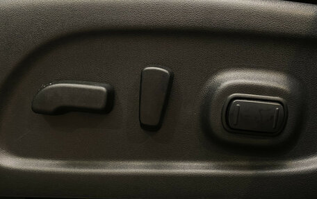 Nissan Pathfinder, 2016 год, 1 700 000 рублей, 17 фотография