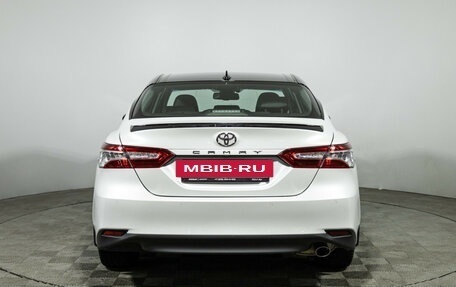 Toyota Camry, 2021 год, 2 695 000 рублей, 6 фотография