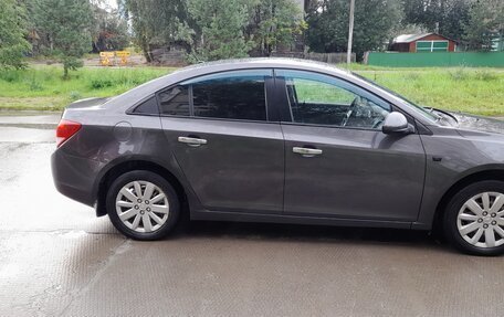 Chevrolet Cruze II, 2012 год, 950 000 рублей, 3 фотография