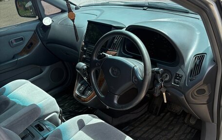 Toyota Harrier, 2001 год, 950 000 рублей, 9 фотография