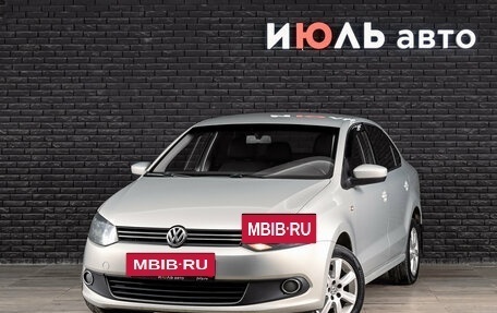 Volkswagen Polo VI (EU Market), 2013 год, 850 000 рублей, 2 фотография