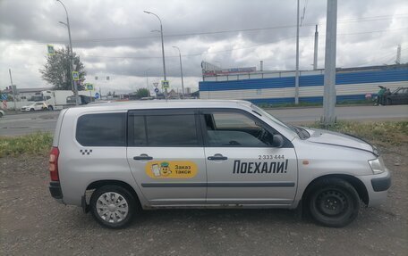 Toyota Succeed I рестайлинг, 2003 год, 450 000 рублей, 2 фотография