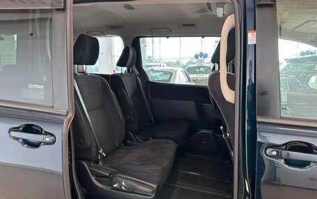 Toyota Voxy III, 2014 год, 1 829 000 рублей, 20 фотография