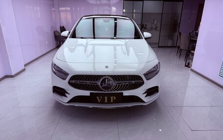 Mercedes-Benz A-Класс, 2022 год, 2 099 000 рублей, 2 фотография